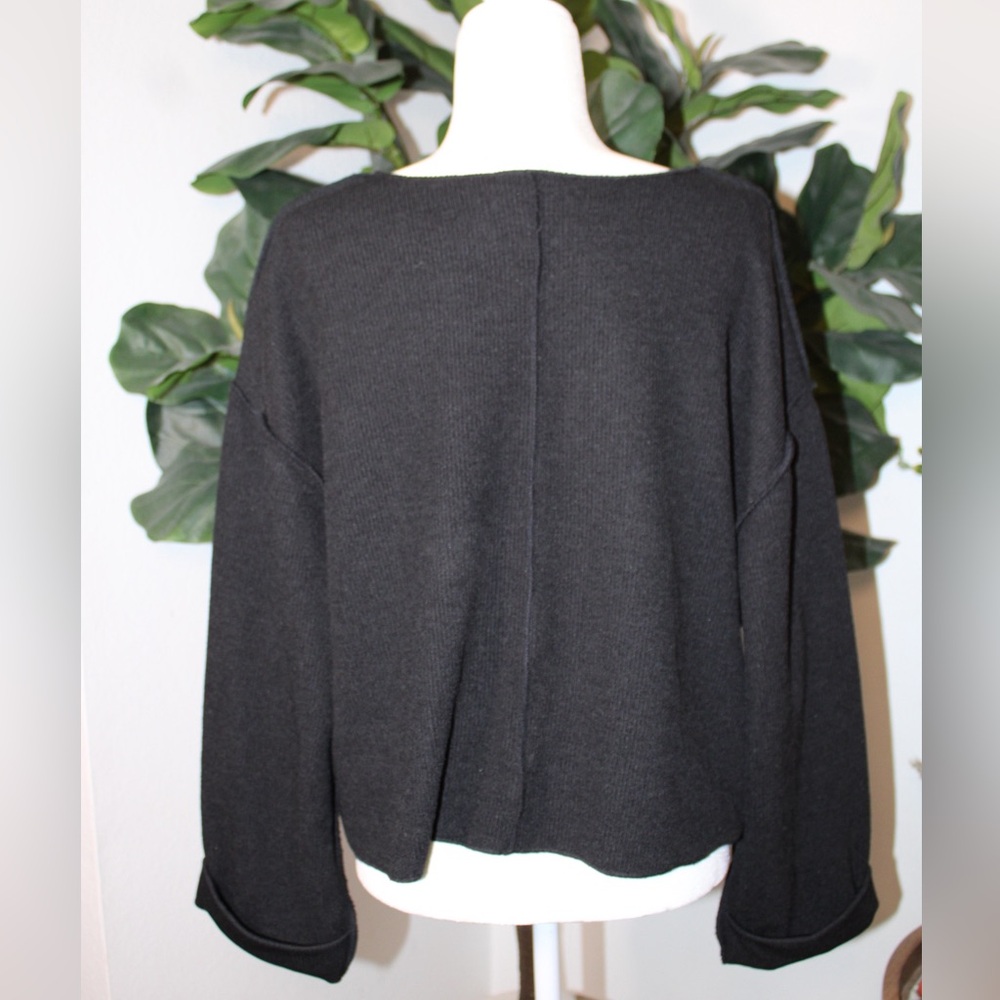 Urban Outfitters UO Jax Inside Out Notch Neck Top - Picture 3 of 7
